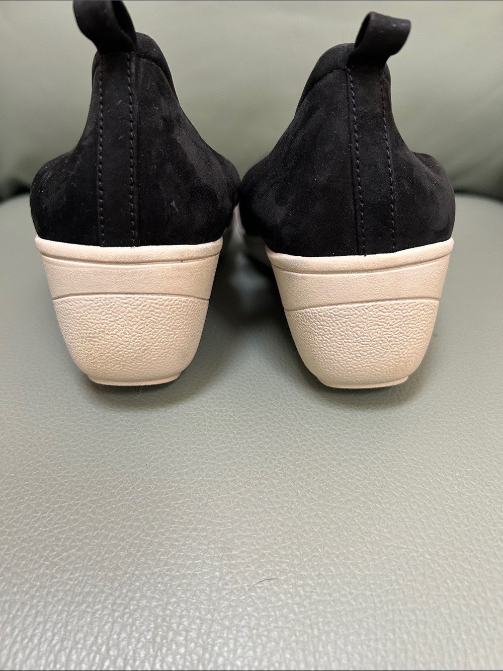 Vionic Jacey Women's Slip-on Wedge Shoe - Picture 3 of 7